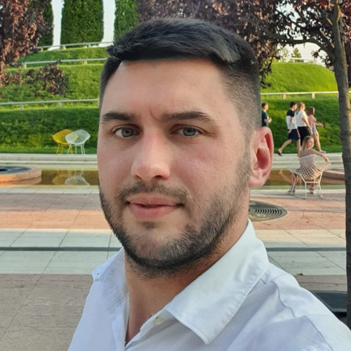 Александр Верещагин /Catzwolf Digital /директор по развитию бизнеса
